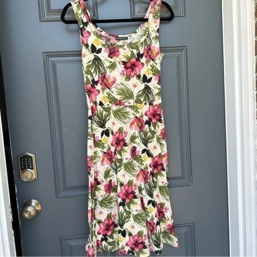 Women’s a-line Flower pattern summer midi dress size small